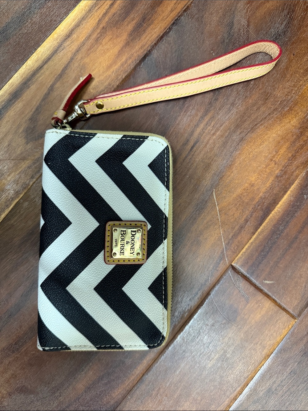 Dooney & Bourke Black and White Chevron Wristlet Wallet